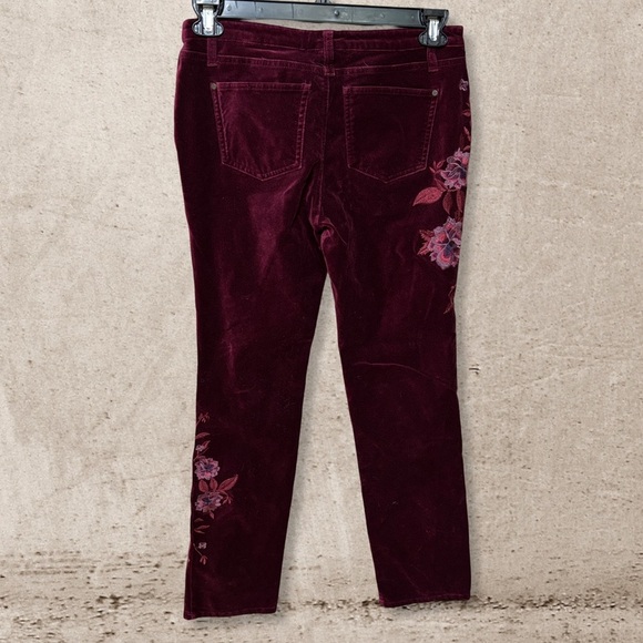 Sundance Red Straight Leg Jeans with Floral Embroidery - Picture 2 of 5